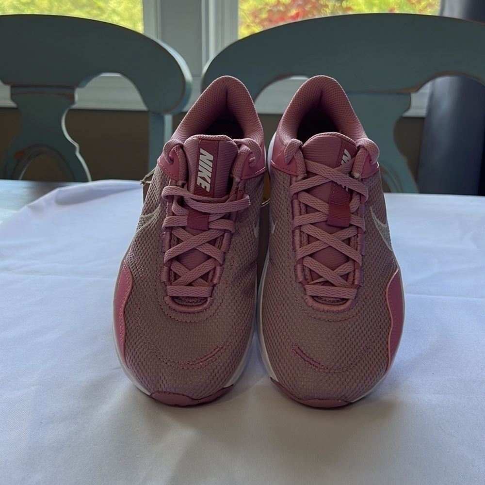 W NIKE LEGEND ESSENTIAL 3 NN - Picture 2 of 8